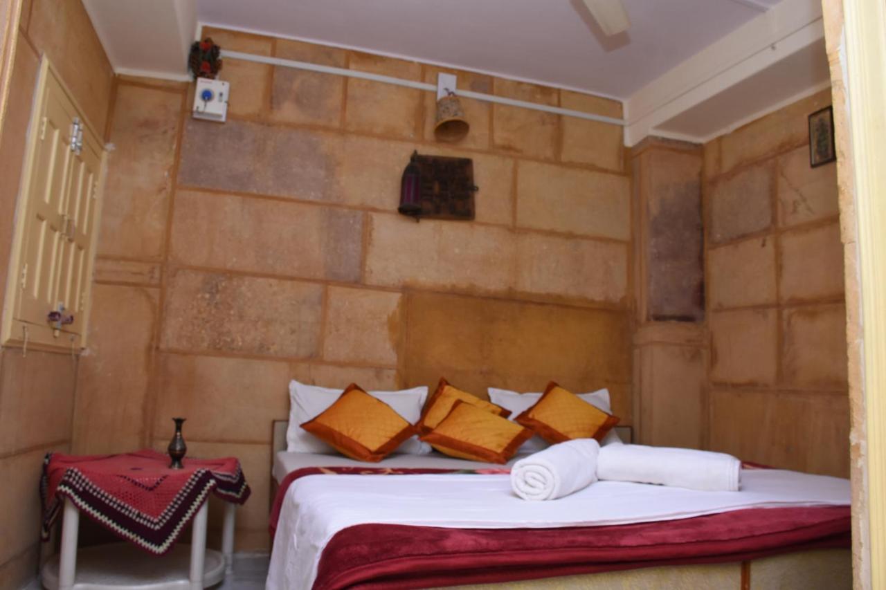 Rumi'S Home Stay Jaisalmer Zewnętrze zdjęcie