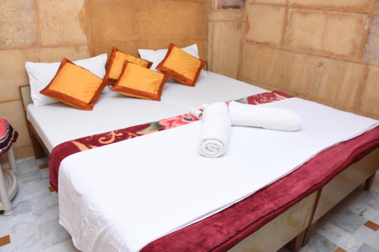 Rumi'S Home Stay Jaisalmer Zewnętrze zdjęcie