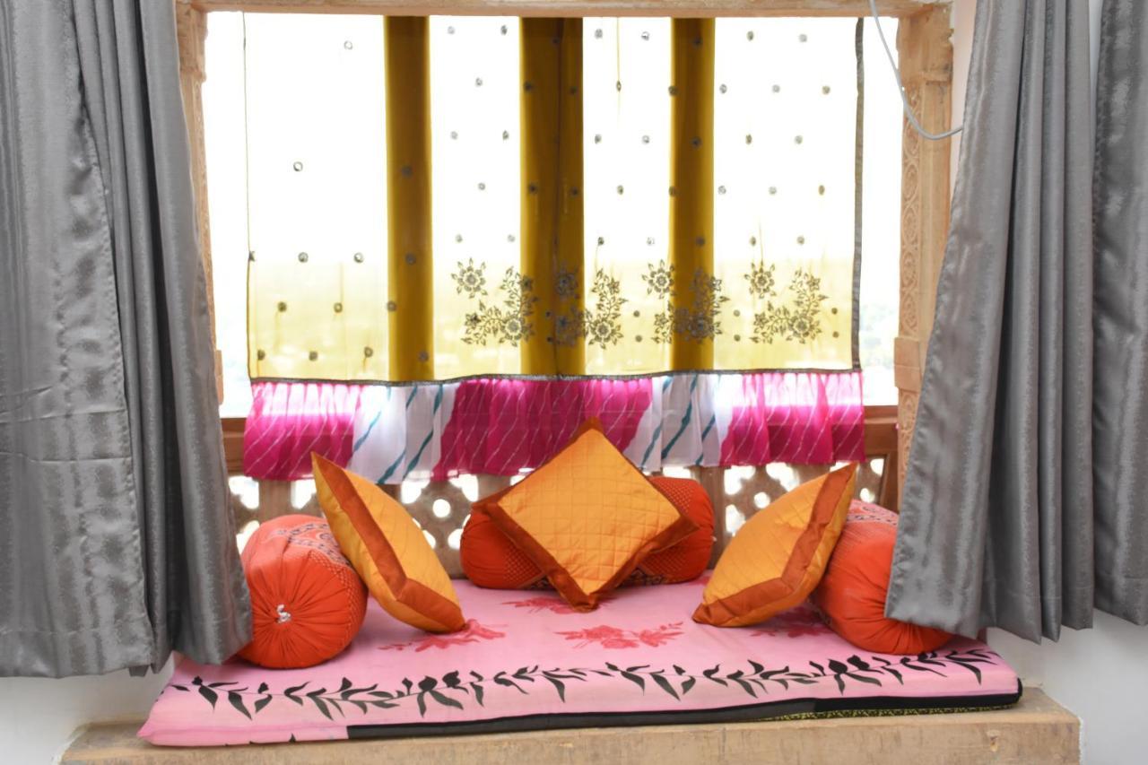 Rumi'S Home Stay Jaisalmer Zewnętrze zdjęcie