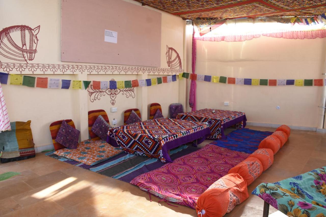 Rumi'S Home Stay Jaisalmer Zewnętrze zdjęcie